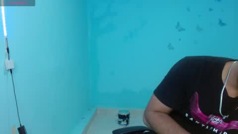 Snapshot of klars_mood chatting on July 15, 3:06 pm klars online show from July 15, 3:06 pm