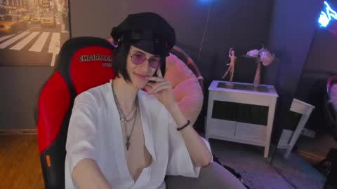Snapshot of klaude_jam chatting on May 1, 5:23 am Klaude Jam online show from May 1, 5:23 am