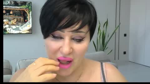 kleo901854860422 online show from May 3, 3:18 pm