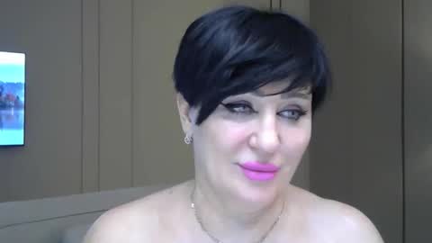 kleo901854860422 online show from May 17, 11:45 pm