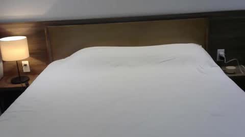 kleo901854860422 online show from June 2, 1:24 pm