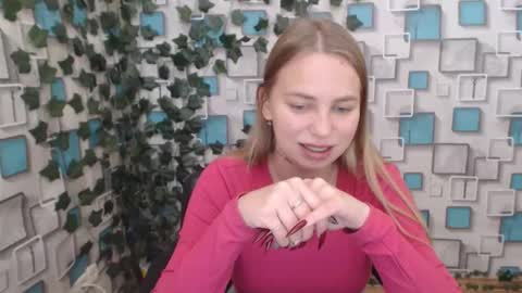 Snapshot of klerkarina chatting on October 5, 5:06 am klerkarina online show from October 5, 5:06 am