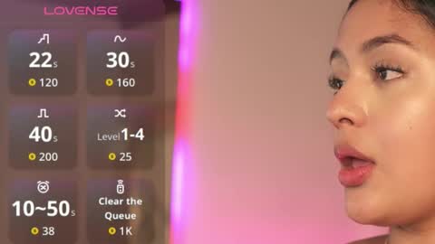   online show from November 25, 8:09 pm