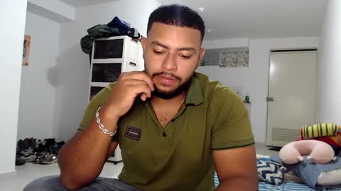 Snapshot of kleyton336 chatting on February 3, 10:03 am kleyton online show from February 3, 10:03 am