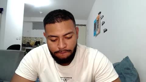 Snapshot of kleyton336 chatting on September 17, 1:07 am kleyton online show from September 17, 1:07 am