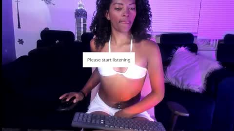 Snapshot of kloe_cooper chatting on December 17, 2:55 am kloe_cooper online show from December 17, 2:55 am