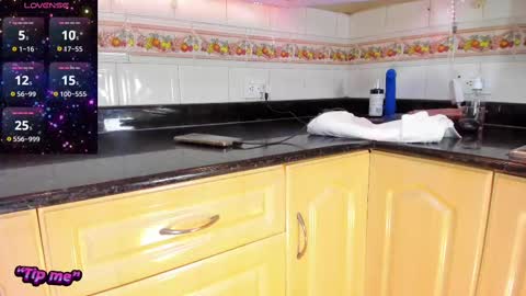 Snapshot of kloeass chatting on February 15, 3:09 am SOPHIA RIVERA online show from February 15, 3:09 am