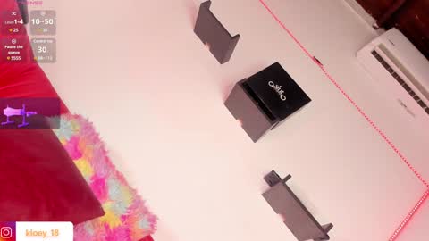 Kloey  online show from December 31, 7:53 am