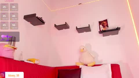 Kloey  online show from February 15, 9:59 pm