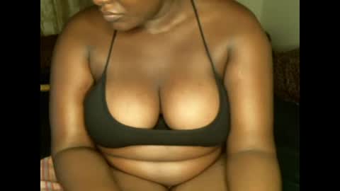 Snapshot of kmagie chatting on January 26, 12:33 pm kmagie online show from January 26, 12:33 pm