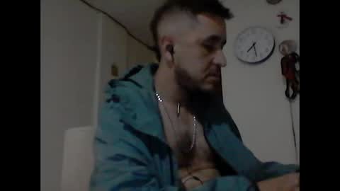 Snapshot of kmilo273079 chatting on March 4, 1:12 am juan online show from March 4, 1:12 am