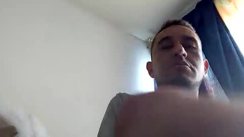 Snapshot of kmilo273079 chatting on October 29, 7:04 pm juan online show from October 29, 7:04 pm