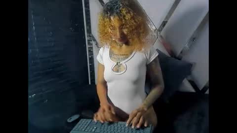 Knela6669 online show from February 14, 8:05 pm