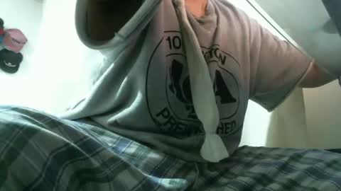 Snapshot of knickfranco chatting on October 17, 1:31 am knickfranco online show from October 17, 1:31 am