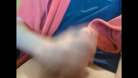 Snapshot of kniloc chatting on March 3, 4:03 am kniloc online show from March 3, 4:03 am