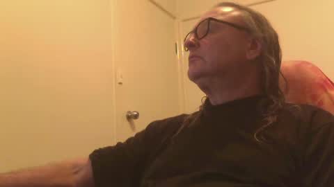 Snapshot of knobout chatting on July 16, 7:25 am knobout online show from July 16, 7:25 am