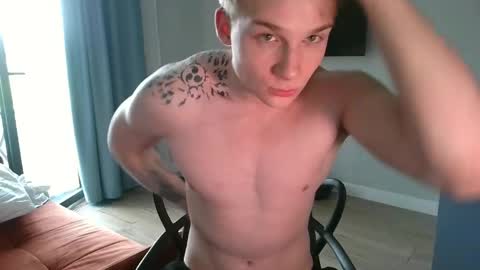Snapshot of knotsiemens chatting on May 4, 2:02 pm Adam online show from May 4, 2:02 pm