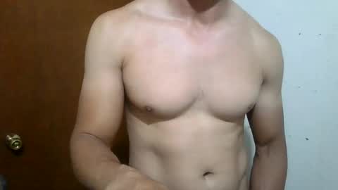 Snapshot of koby1190 chatting on June 22, 11:02 pm koby1190 online show from June 22, 11:02 pm
