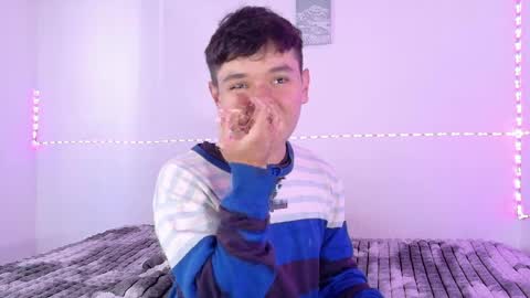 Snapshot of kody_sexy chatting on April 19, 9:39 pm kody_sexy online show from April 19, 9:39 pm