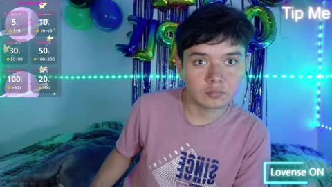Snapshot of kody_sexy chatting on May 4, 11:23 pm kody_sexy online show from May 4, 11:23 pm