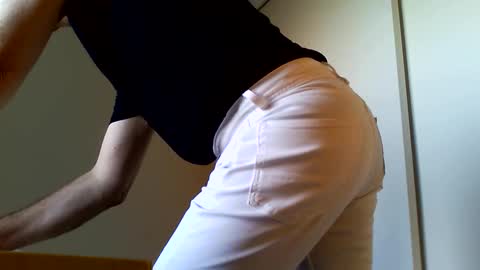 koensp8nk online show from April 7, 3:01 pm