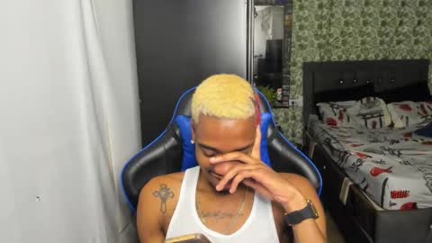 kofi online show from November 24, 5:12 pm