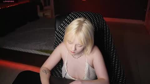 Kofi online show from April 11, 9:30 pm