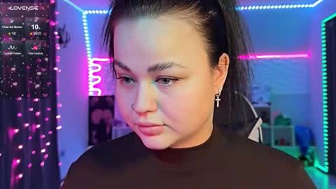 Mia online show from February 1, 12:59 pm