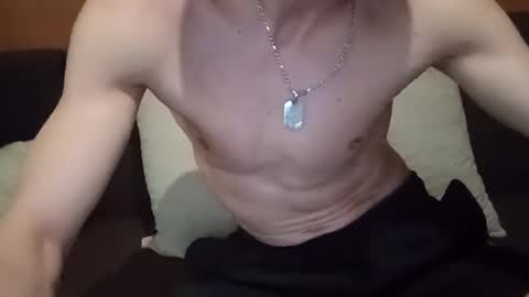 Snapshot of konrado789 chatting on January 3, 11:25 am konrado789 online show from January 3, 11:25 am