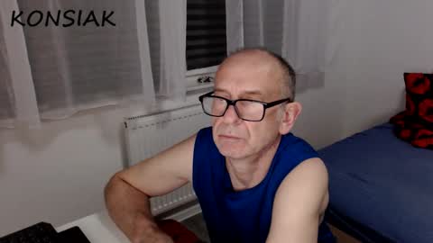 Komsiak online show from October 19, 7:36 pm