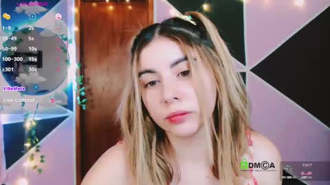 Snapshot of konygintonic chatting on February 11, 1:10 am YINI online show from February 11, 1:10 am