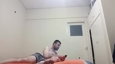 Snapshot of kopepe251664 chatting on April 26, 7:00 pm kopepe251664 online show from April 26, 7:00 pm