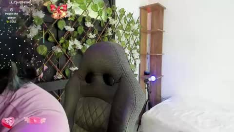 Kora Red online show from April 19, 2:27 pm