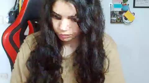 Snapshot of koranikky08 chatting on December 1, 9:15 pm Karoll online show from December 1, 9:15 pm