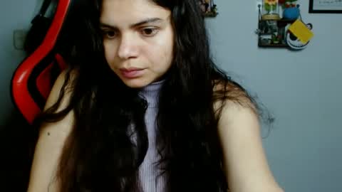 Snapshot of koranikky08 chatting on December 4, 2:20 am Karoll online show from December 4, 2:20 am