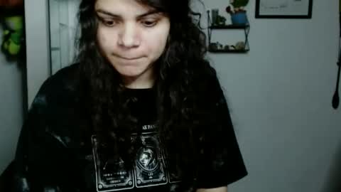 Snapshot of koranikky08 chatting on October 10, 1:48 am Karoll online show from October 10, 1:48 am