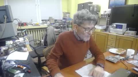 Korek online show from December 1, 3:50 pm
