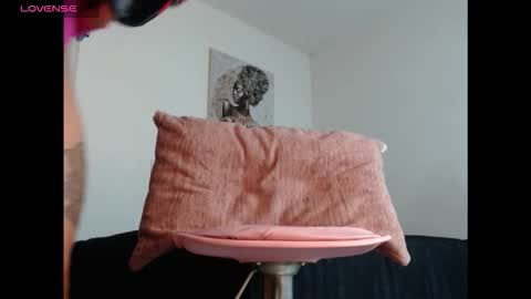 Snapshot of korina_miss chatting on November 15, 12:02 pm korina_miss online show from November 15, 12:02 pm