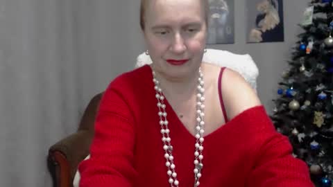 Snapshot of koroleva70 chatting on January 12, 9:29 pm VIKA online show from January 12, 9:29 pm