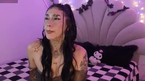 Snapshot of korolovaa chatting on December 21, 10:28 pm korolova online show from December 21, 10:28 pm