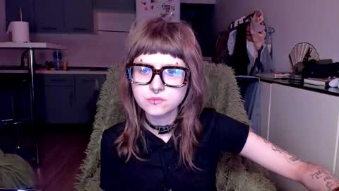 Snapshot of kortny_yo chatting on November 21, 2:38 pm Kortny online show from November 21, 2:38 pm