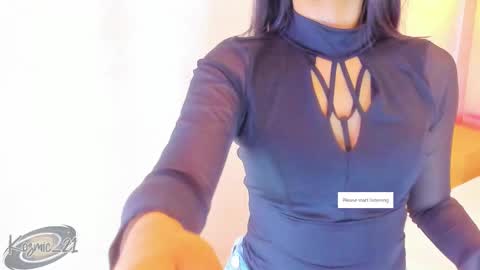 Snapshot of kosmic_21 chatting on November 13, 12:48 pm K O S M I C online show from November 13, 12:48 pm