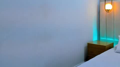 K O S M I C online show from January 19, 1:04 pm