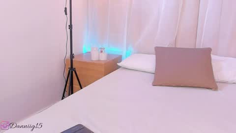 K O S M I C online show from April 15, 1:51 pm