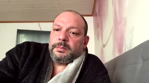 Snapshot of kostasgreek42 chatting on December 4, 8:56 am Kosta online show from December 4, 8:56 am