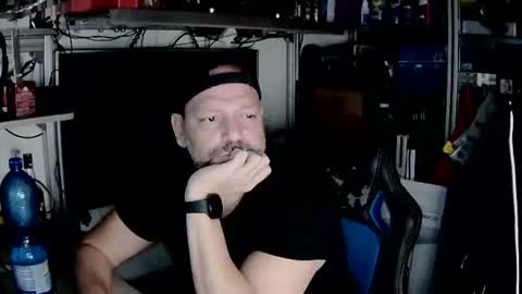 Snapshot of kostasgreek42 chatting on December 5, 5:50 pm Kosta online show from December 5, 5:50 pm