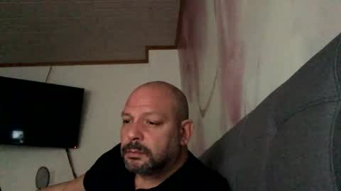 Snapshot of kostasgreek42 chatting on January 2, 10:05 am Kosta online show from January 2, 10:05 am