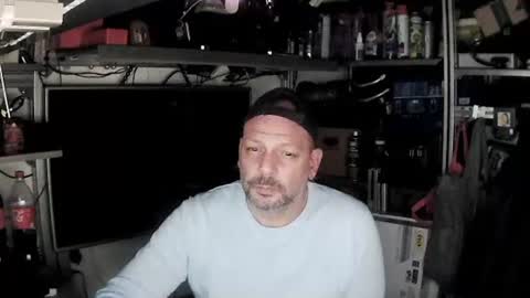 Snapshot of kostasgreek42 chatting on January 8, 6:20 pm Kosta online show from January 8, 6:20 pm