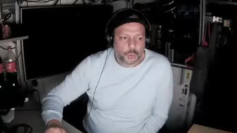 Snapshot of kostasgreek42 chatting on January 9, 6:57 pm Kosta online show from January 9, 6:57 pm