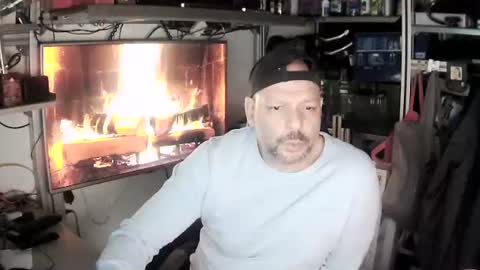 Snapshot of kostasgreek42 chatting on January 12, 12:55 pm Kosta online show from January 12, 12:55 pm